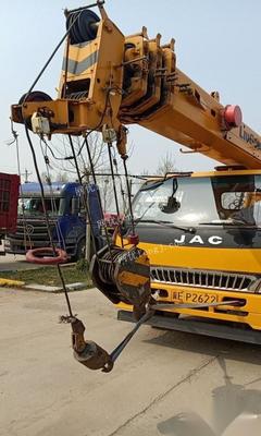 河北廊坊轉(zhuǎn)讓柳工八噸吊車,就是車板!