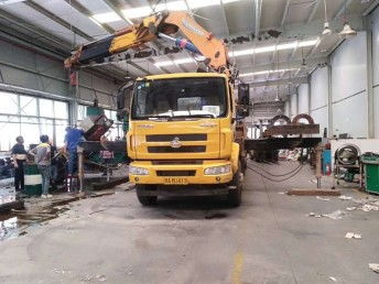 黃岡工廠搬遷 一站式設備起重吊裝與搬運定位服務